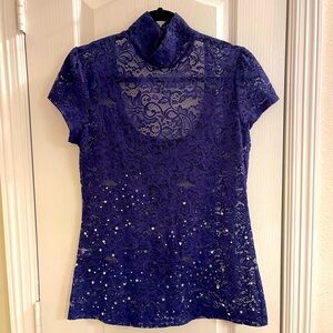 Express: Lace Turtleneck Top w/ Back Cutout and Sequin Embellishments: NWOT 💙